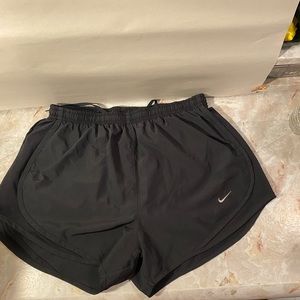 Black Nike Dri-fit shorts Medium